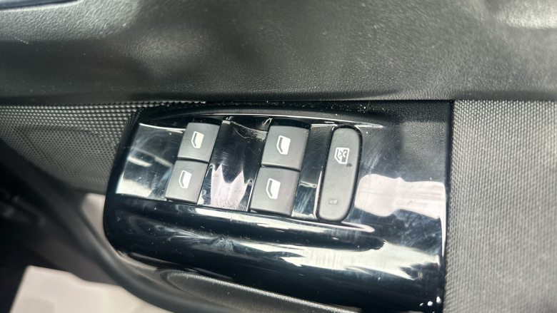 Citroen C3 1.2 PureTech Elle 5dr Petrol Hatchback